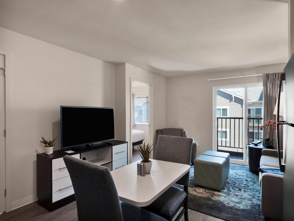 Waterwalk Extended Stay By Wyndham Charlotte - Arrowood Eksteriør billede