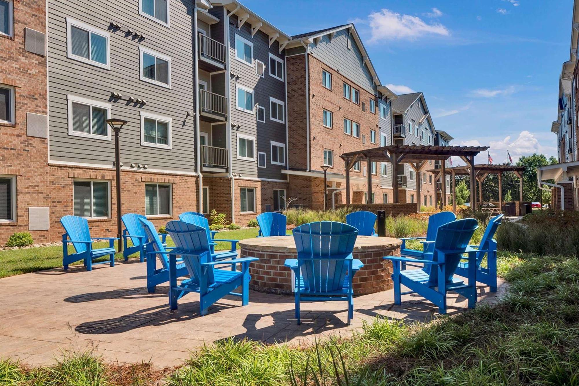 Waterwalk Extended Stay By Wyndham Charlotte - Arrowood Eksteriør billede
