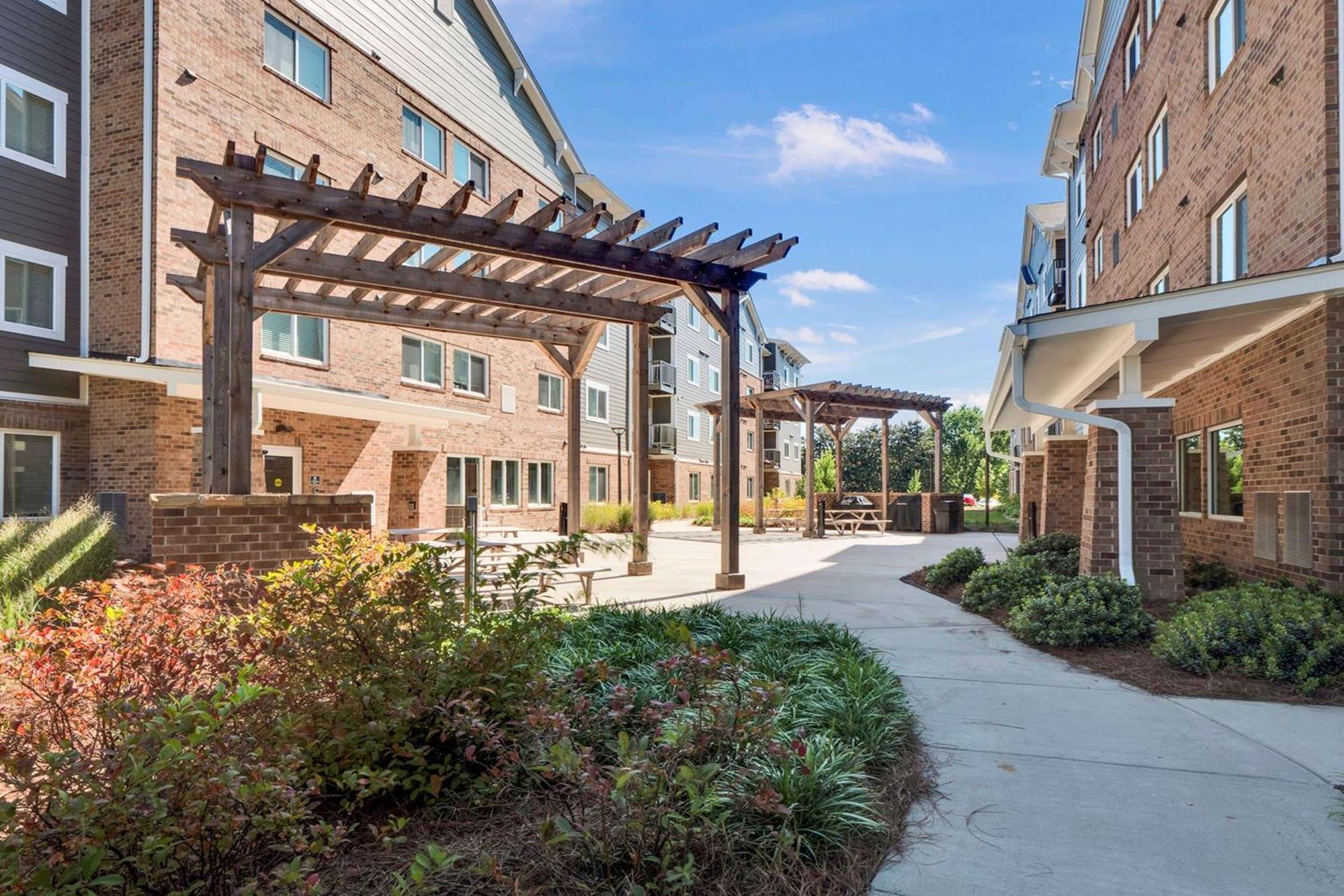 Waterwalk Extended Stay By Wyndham Charlotte - Arrowood Eksteriør billede